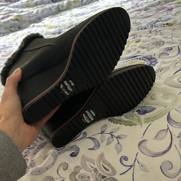 Wedges with fur trim - Picture 2 of 6